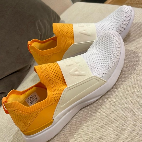 APL Sneakers - Picture 3 of 5